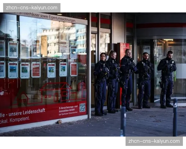 德国警方利用球场监控数据分析客队球迷聚集区的潜在安全风险